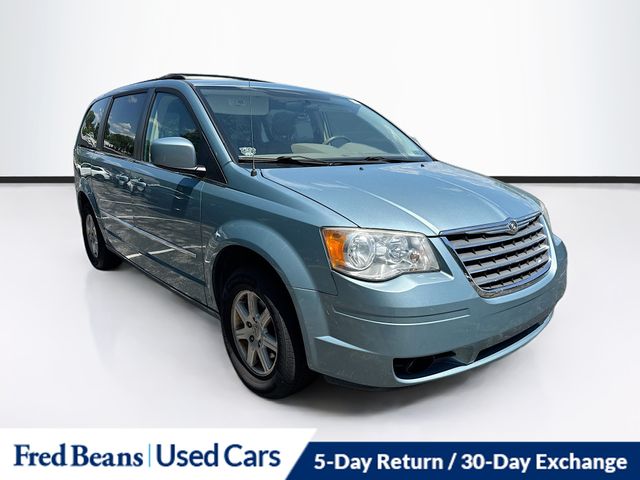 2010 Chrysler Town & Country Touring's photo