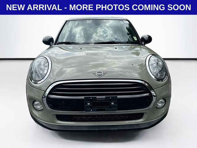 Used 2019 MINI Hardtop 2 Door Base with VIN WMWXP5C54K2H95205 for sale in Jenkintown, PA
