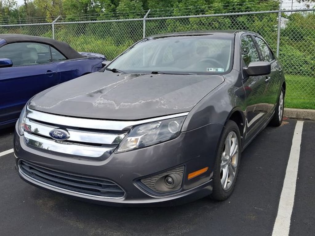 Used 2012 Ford Fusion SE Sedan