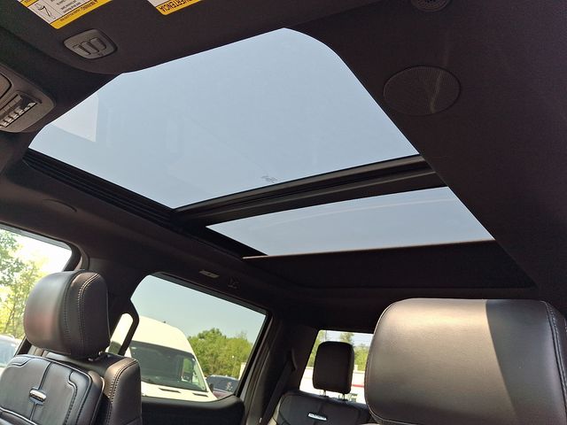 2026 Ford F-350 Super Duty Platinum - Photo 25