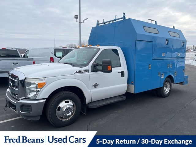 2015 Ford F-350 Super Duty Chassis Cab XLT