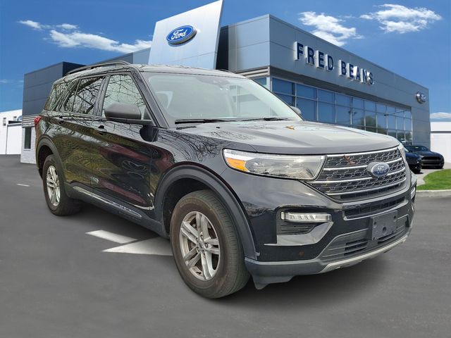 2022 Ford Explorer XLT's photo