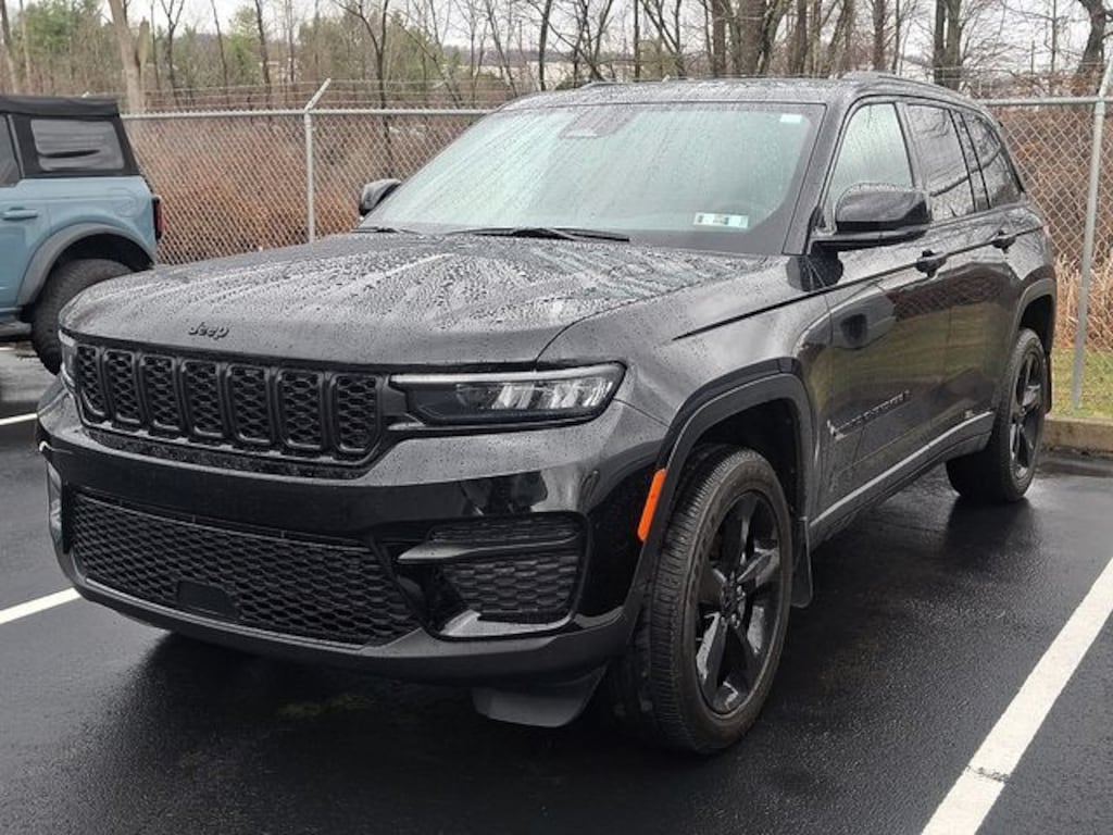 Used 2025 Jeep Grand Cherokee Altitude X SUV
