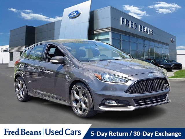 2018 Ford Focus Hatch ST's photo