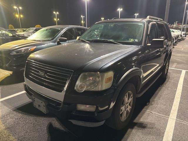 2010 Ford Explorer XLT photo 3
