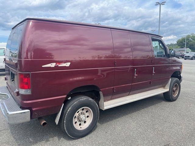 2005 Ford E-250 Cargo photo 2