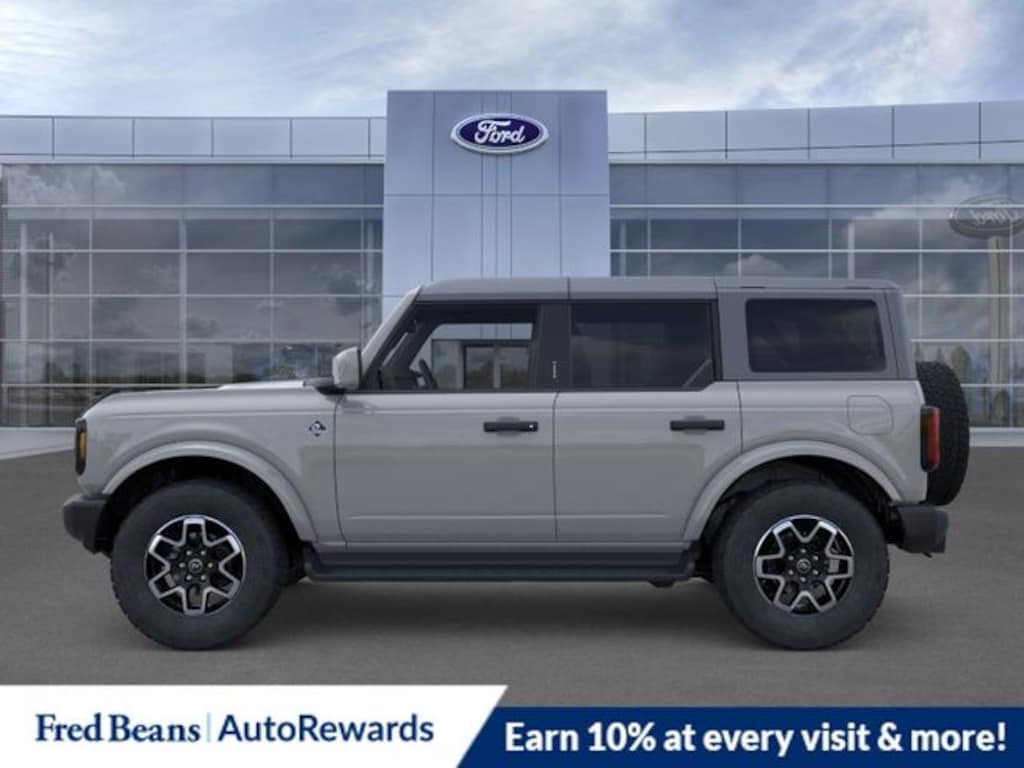 New 2026 Ford Bronco Outer Banks SUV