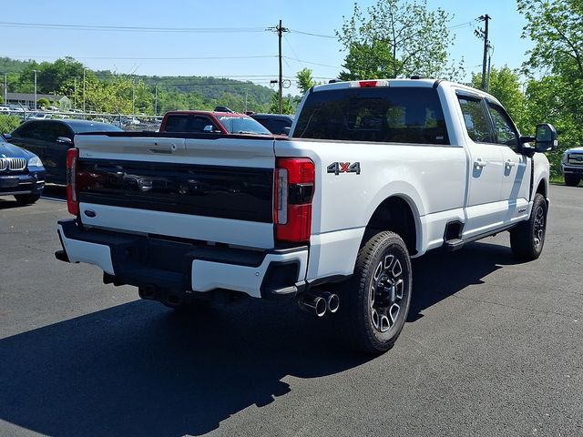 2026 Ford F-350 Super Duty Platinum - Photo 13