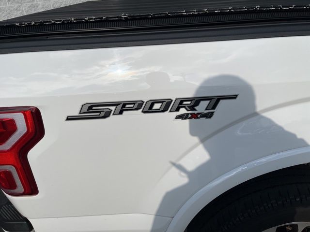 2018 Ford F-150 XLT photo 2