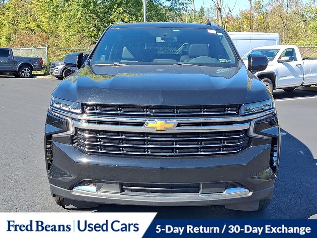 2021 Chevrolet Suburban LT photo 2