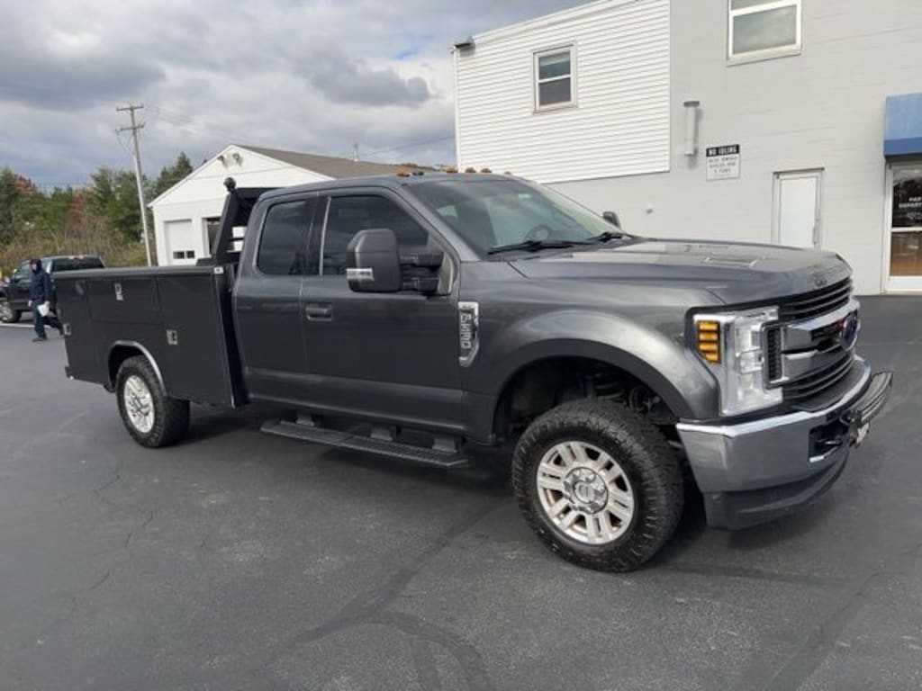 Used 2019 Ford F-350SD XLT Truck Super Cab