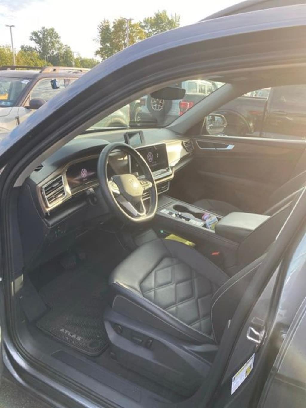 Used 2024 Volkswagen Atlas 2.0T SE SUV