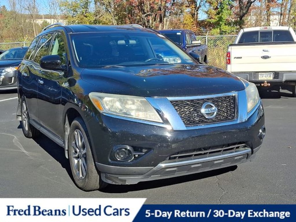 Used 2014 Nissan Pathfinder SV SUV