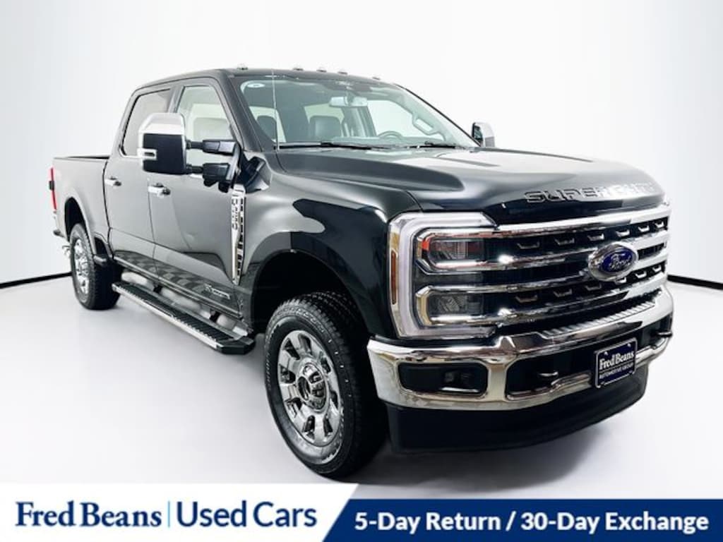 Used 2026 Ford F-250SD Lariat Truck Crew Cab