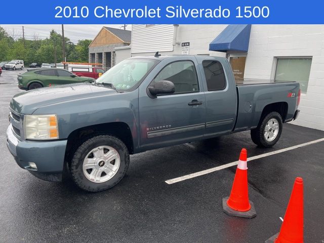 2010 Chevrolet Silverado 1500 LT 4X4 Extended Cab MWB's photo