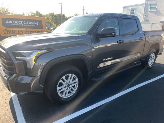 2023 Toyota Tundra SR5 photo 2