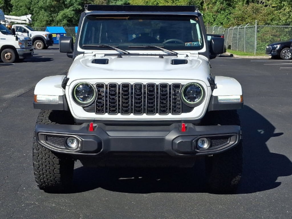 Used 2025 Jeep Wrangler Rubicon SUV