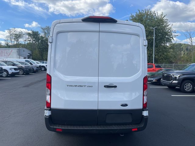 2023 Ford Transit photo 2
