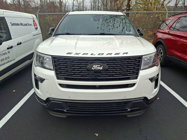 2018 Ford Explorer Sport photo 2