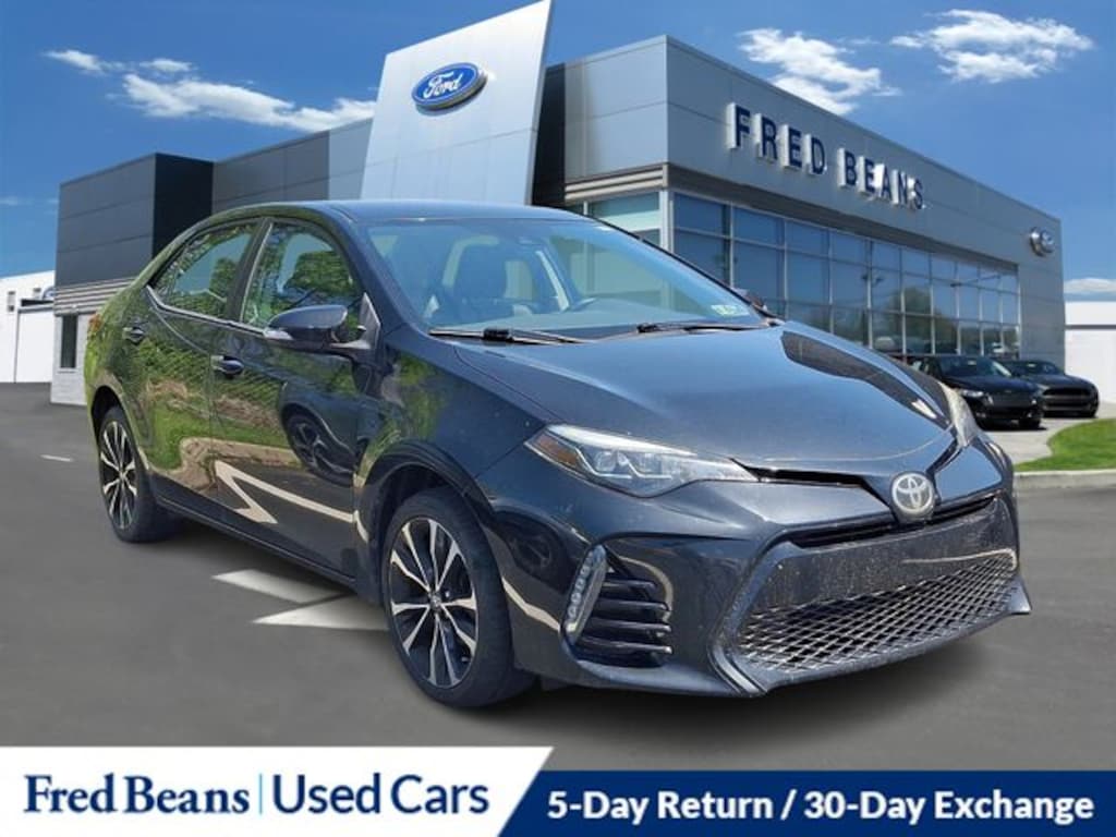 Used 2017 Toyota Corolla SE Sedan