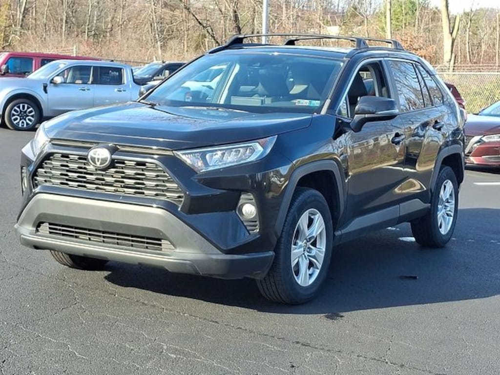 Used 2021 Toyota RAV4 XLE SUV