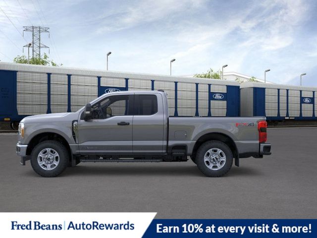 2026 Ford F-350 XLT photo 2
