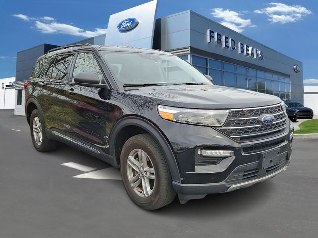 2022 Ford Explorer XLT's photo