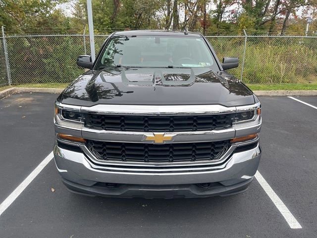 2019 Chevrolet Silverado 1500 LT photo 2