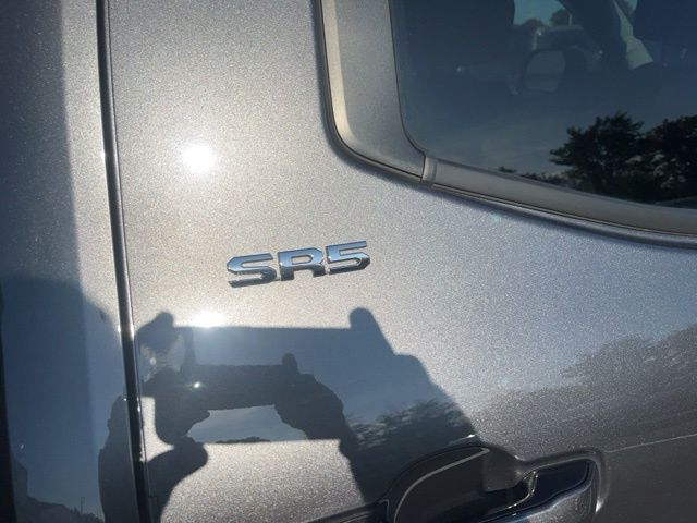 2023 Toyota Tundra SR5 photo 3