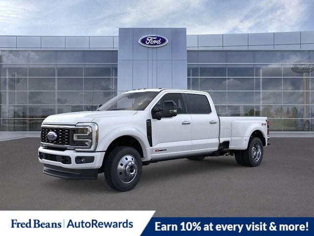 2026 Ford F-450 Super Duty Platinum's photo