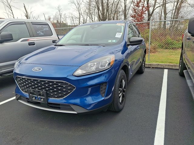 2022 Ford Escape SE photo 3