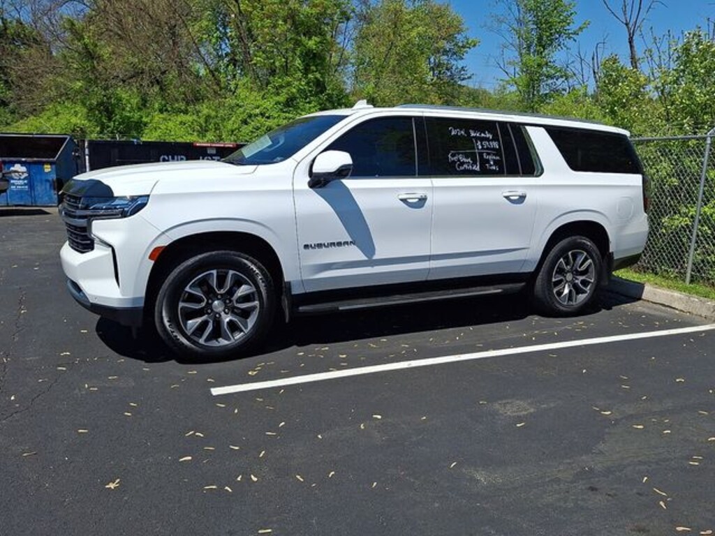 Used 2024 Chevrolet Suburban LT SUV
