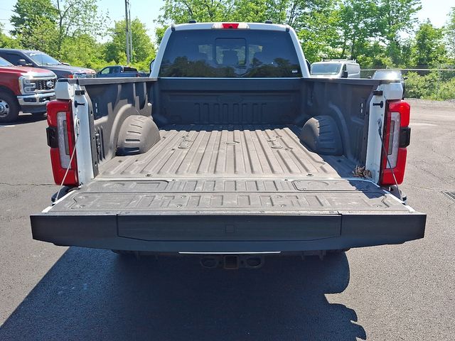 2026 Ford F-350 Super Duty Platinum - Photo 35