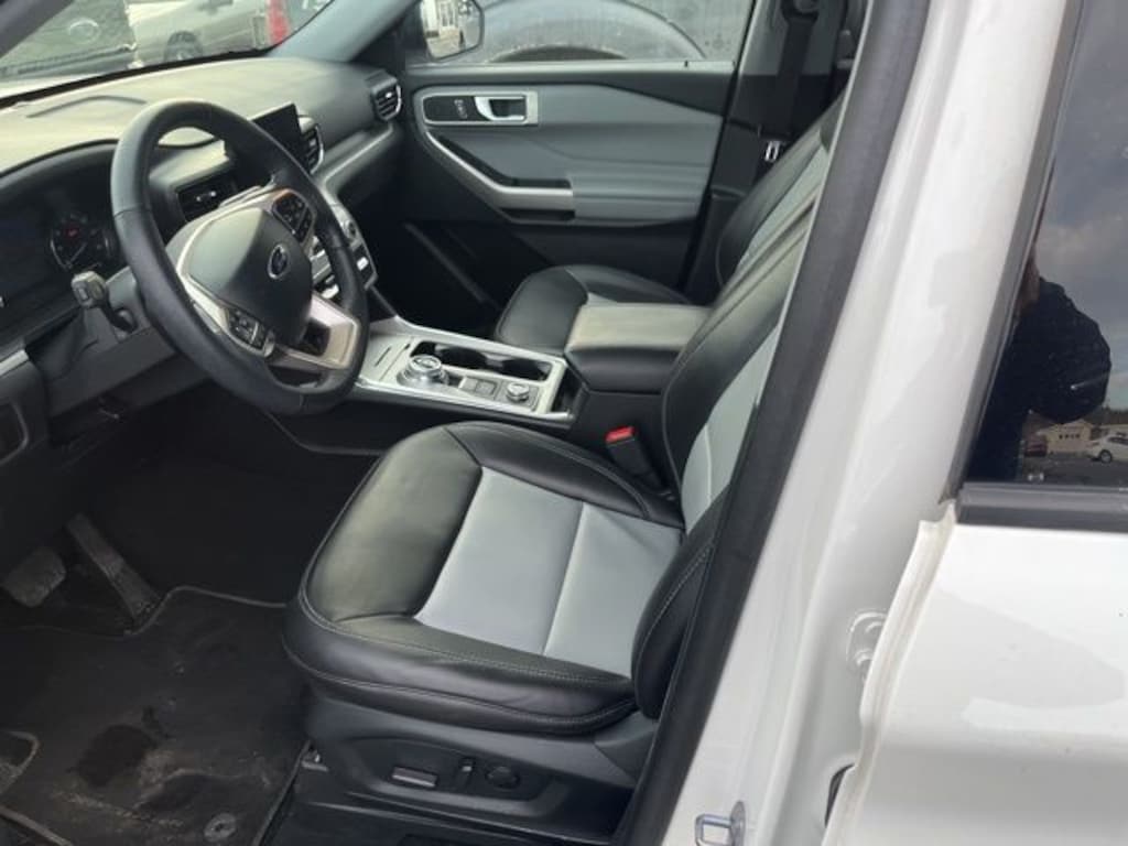 Used 2023 Ford Explorer XLT SUV