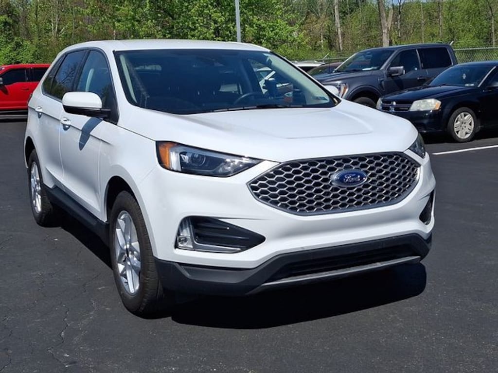 Used 2024 Ford Edge SEL SUV