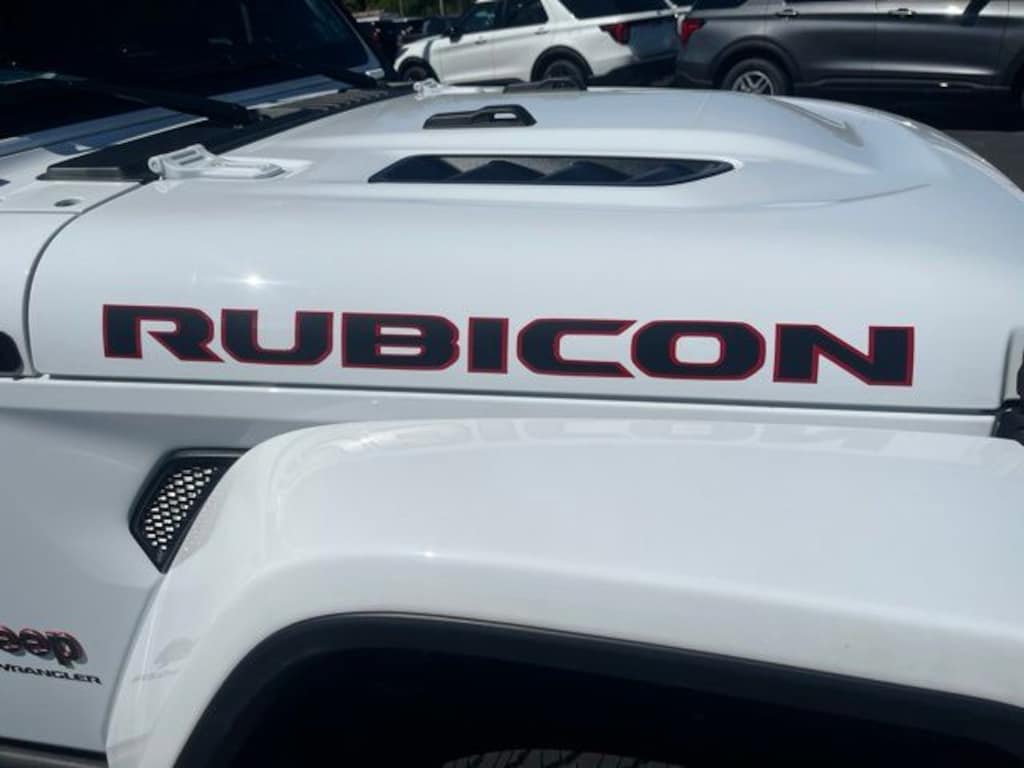 Used 2025 Jeep Wrangler Rubicon SUV