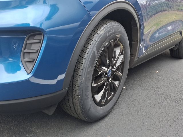 2022 Ford Escape SE photo 4