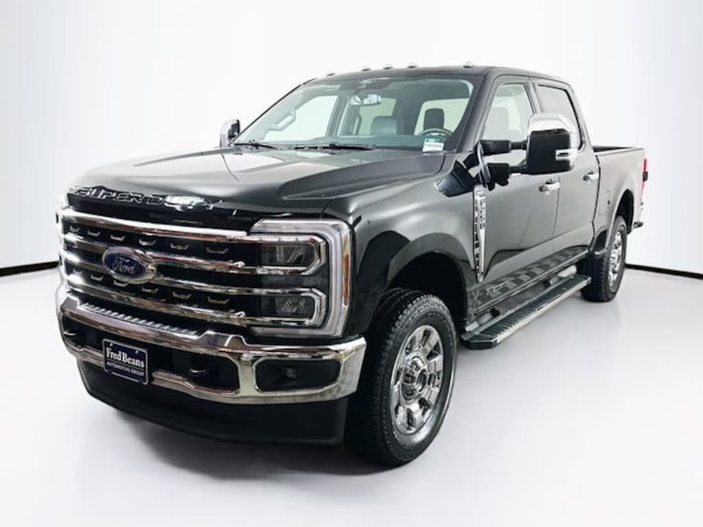 Used 2026 Ford F-250SD Lariat Truck Crew Cab