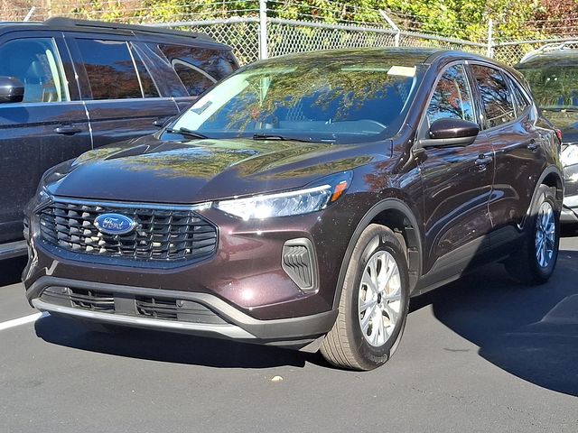 2023 Ford Escape Active photo 2