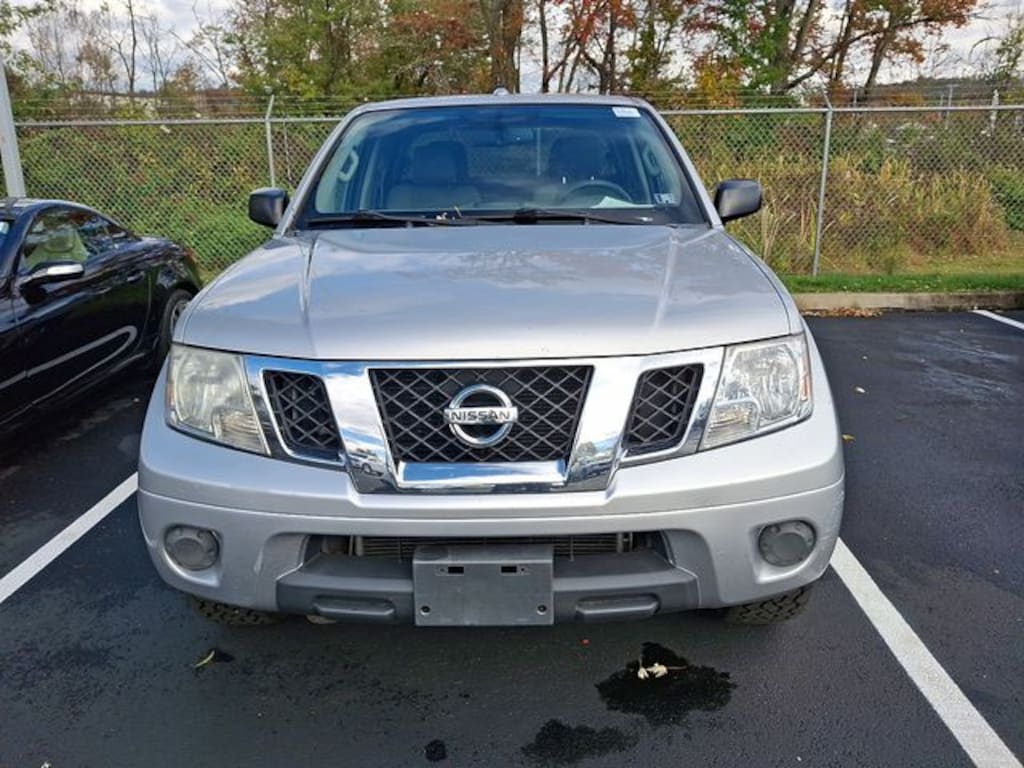 Used 2012 Nissan Frontier SV Truck Crew Cab