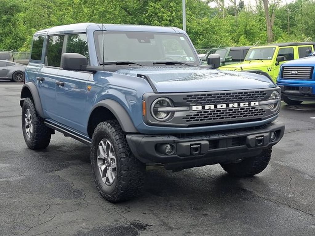 Used 2025 Ford Bronco Badlands SUV