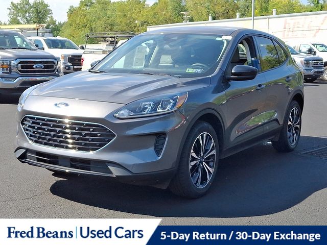 2022 Ford Escape SE photo 4
