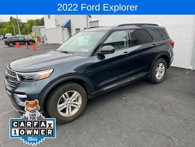 2022 Ford Explorer XLT 4WD's photo