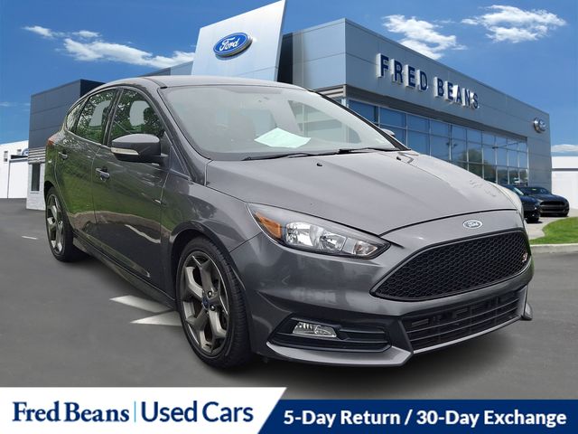 2018 Ford Focus Hatch ST's photo