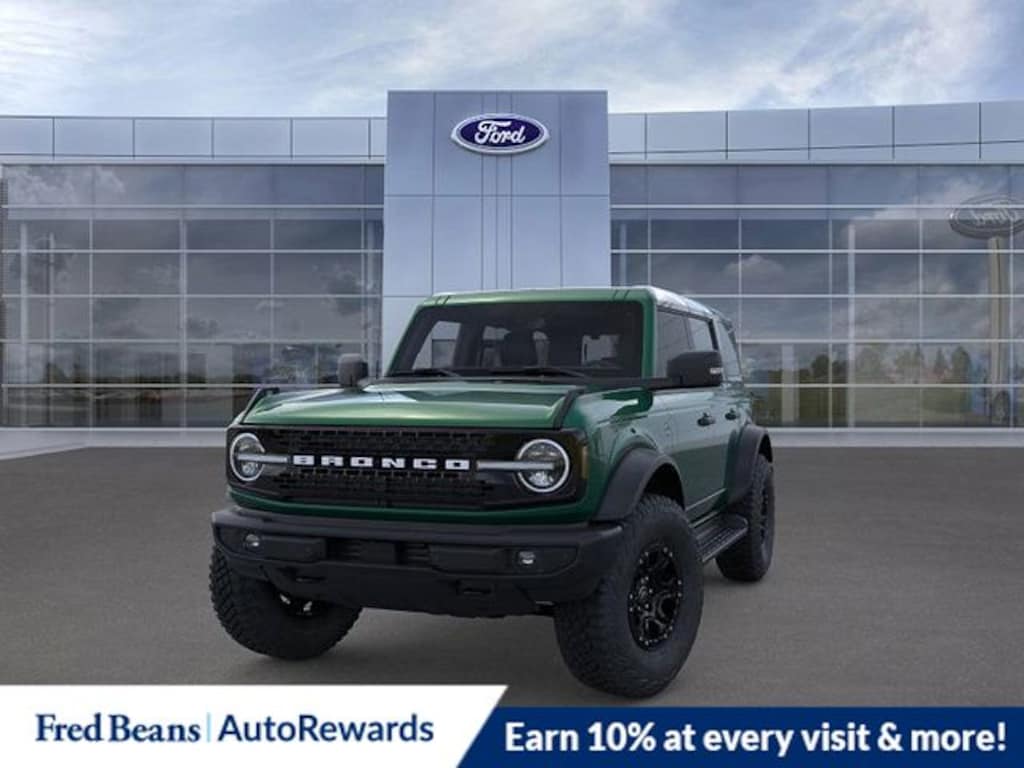 New 2025 Ford Bronco Outer Banks SUV