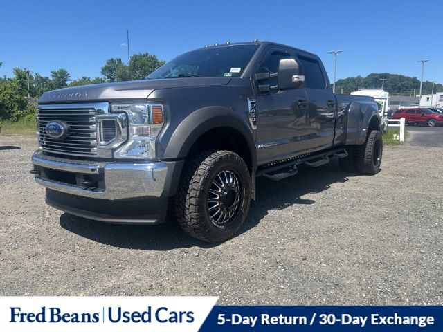 2022 Ford F-450 XL 4x4 Crew Cab 8' Box DRW's photo