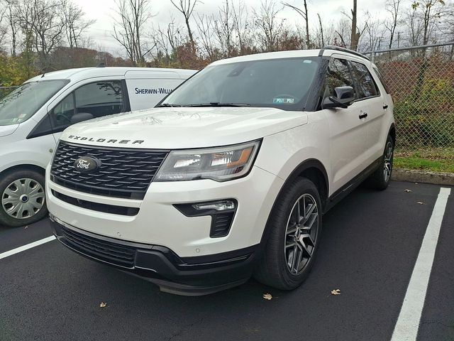 2018 Ford Explorer Sport photo 3