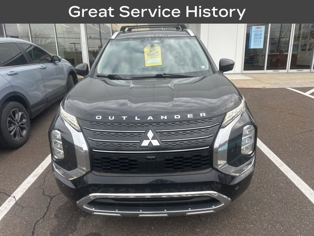 2022 Mitsubishi Outlander SEL photo 2