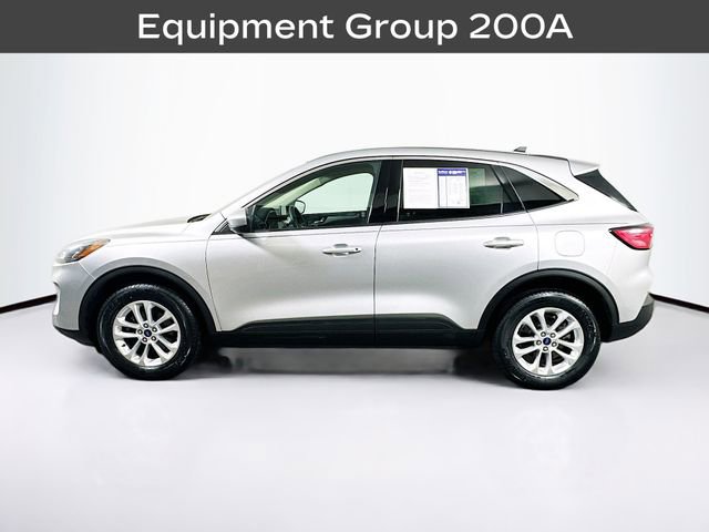 2020 Ford Escape SE photo 3