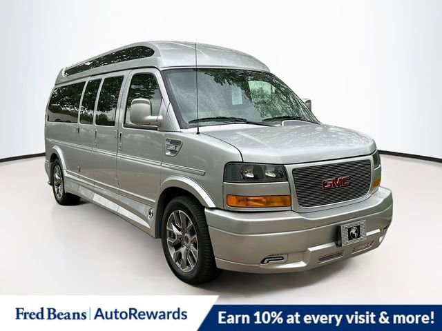 2026 GMC Savana 2500 Ext WB's photo